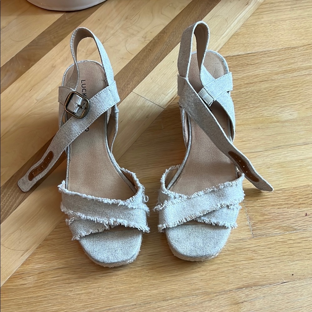 Lucky Brand Cream Wedge Sandals